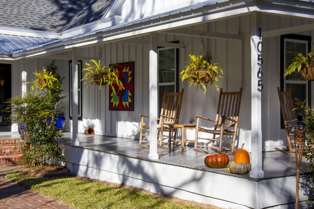 Cost of Front Porch Construction in Auburn