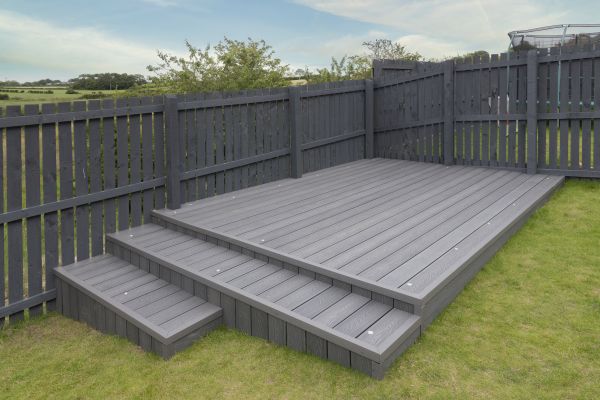 Cost of Vinyl Deck Construction in Auburn